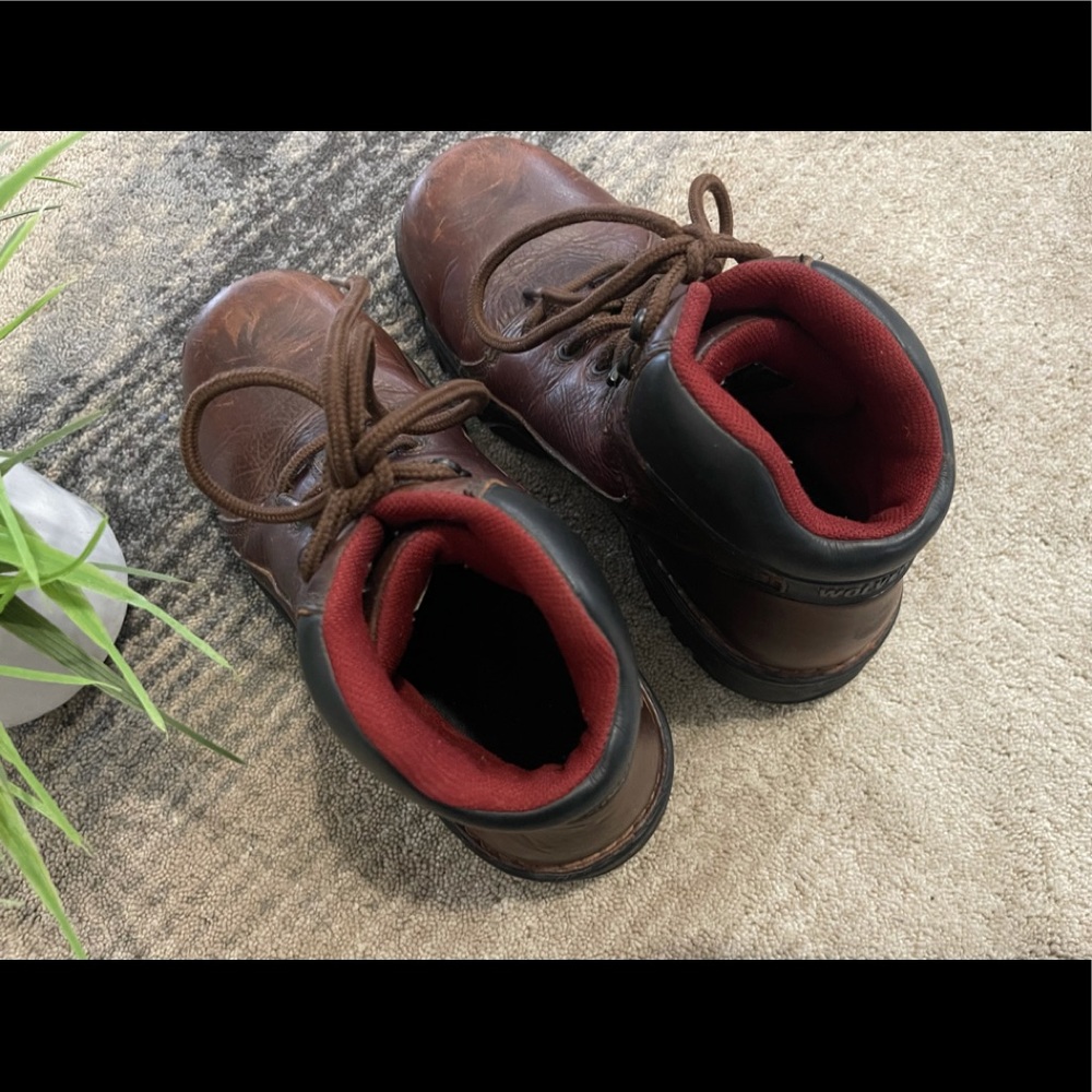Wolverine Men’s Heavy Duty Strong Brown Boots - Picture 8 of 12